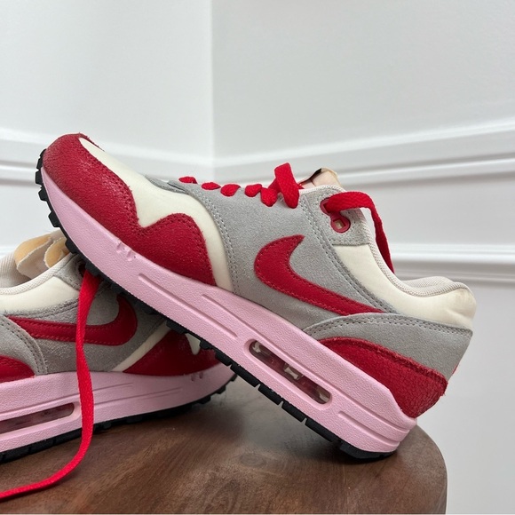 NIKE AIR MAX 1 VINTAGE HYPER RED - Picture 9 of 12
